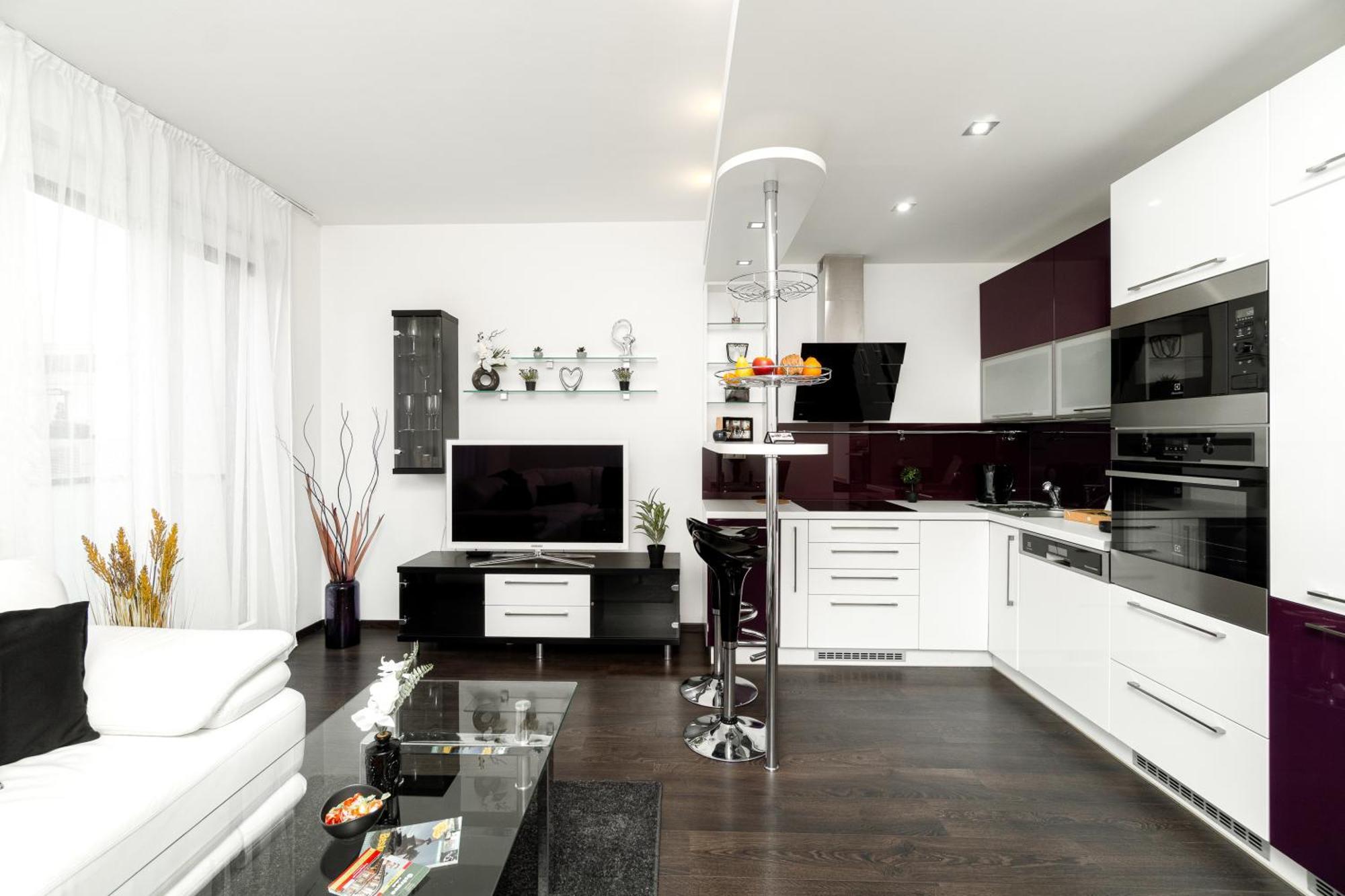 Bnb New Beautiful Apartment In The Center Of Ostrava With Option Garage Parking Zewnętrze zdjęcie
