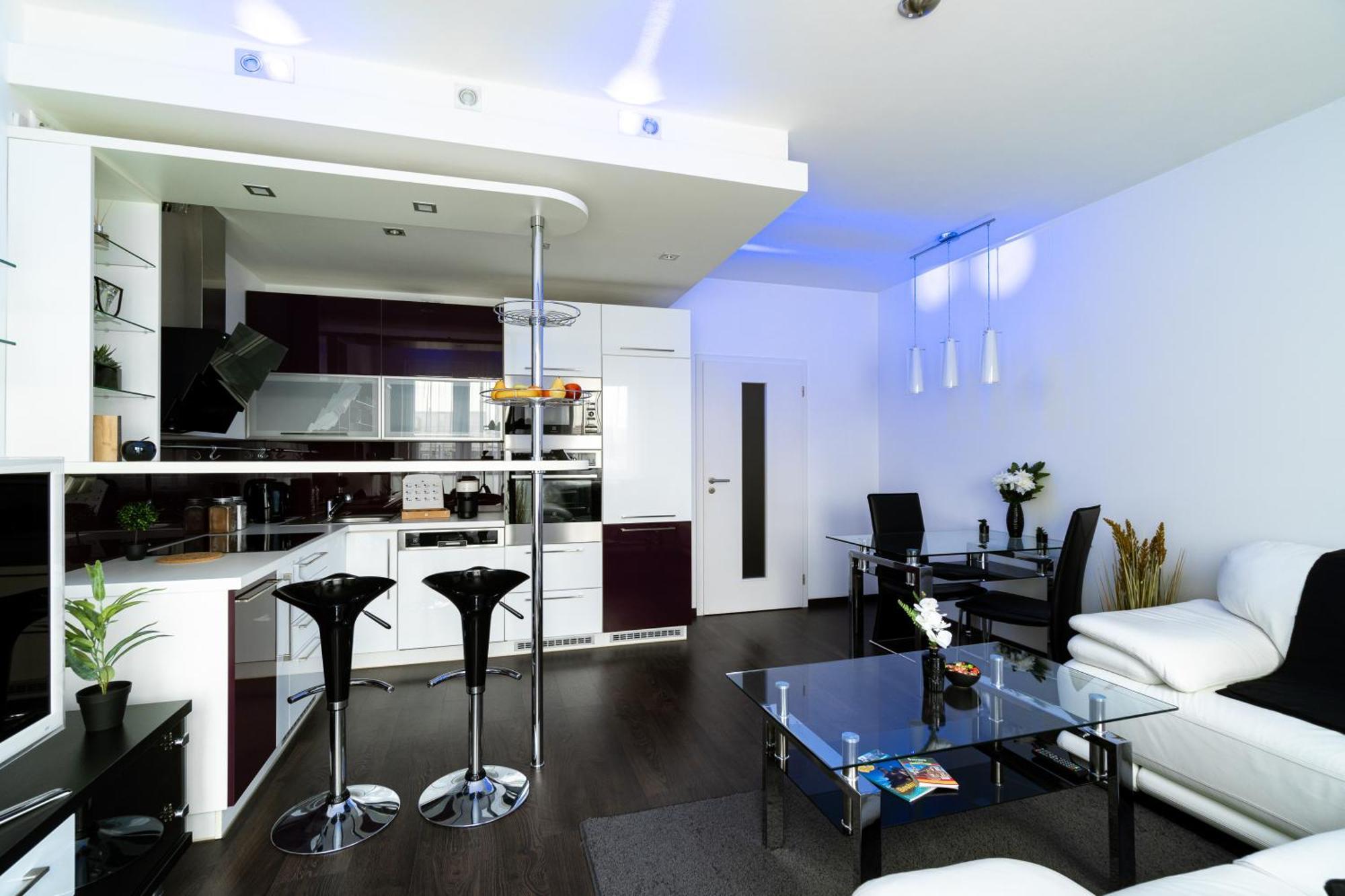 Bnb New Beautiful Apartment In The Center Of Ostrava With Option Garage Parking Zewnętrze zdjęcie