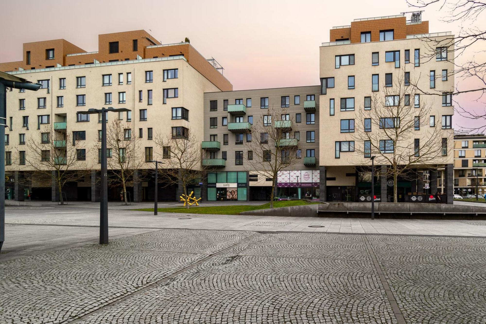 Bnb New Beautiful Apartment In The Center Of Ostrava With Option Garage Parking Zewnętrze zdjęcie