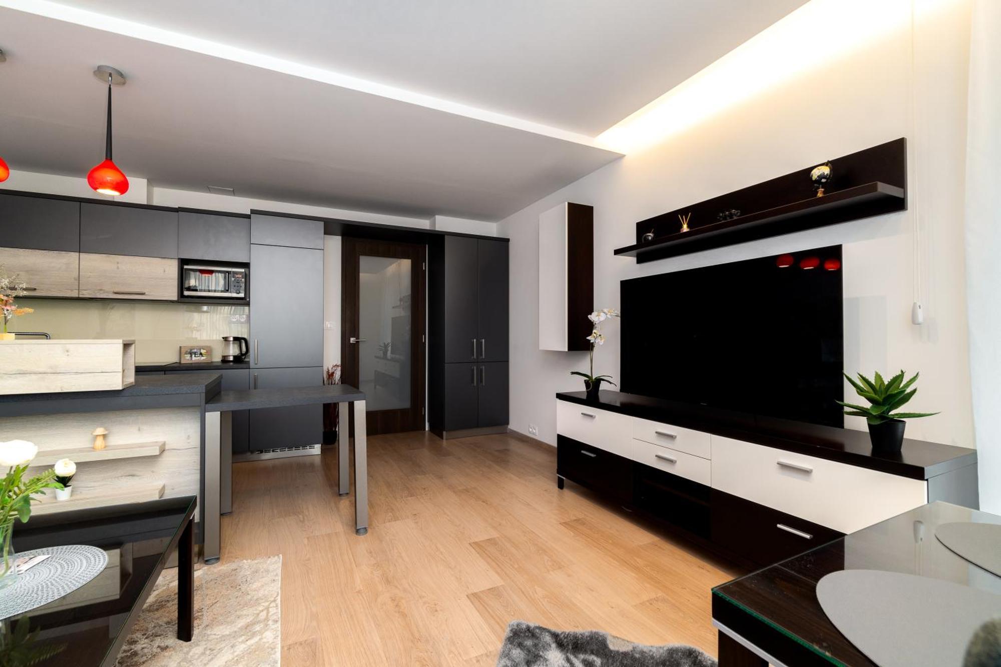 Bnb New Beautiful Apartment In The Center Of Ostrava With Option Garage Parking Zewnętrze zdjęcie